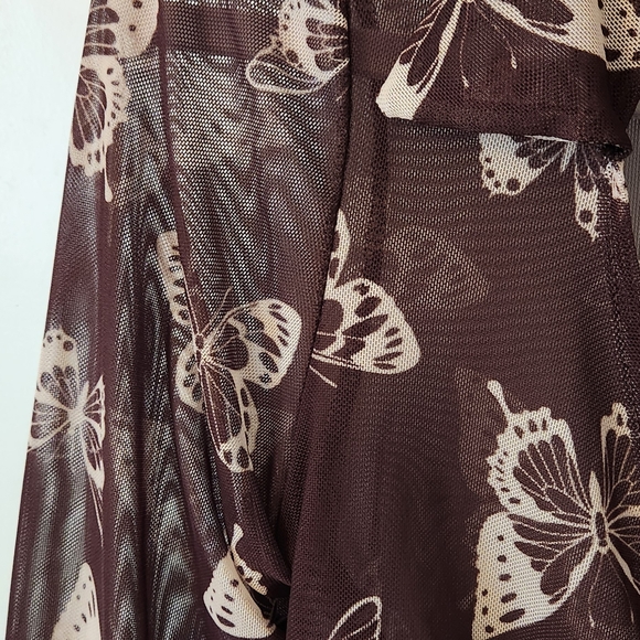 Fashion Nova Butterfly Print Crop Top - Brown - Picture 5 of 6